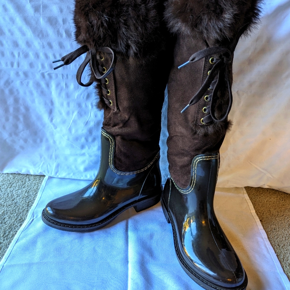 Wanted by Hampton Women's 6 ½" brown knee high snow boots